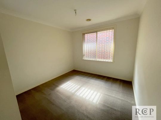 “3 BEDROOM HOUSE FOR LEASE in Tarneit” - Photo 1