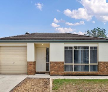 72 Hunter Crescent, - Photo 4