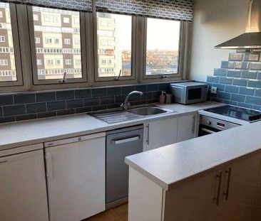 Youngs Court, Charlotte Despard Avenue, London, SW11 - Photo 5