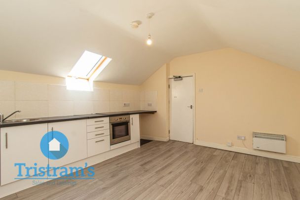 1 bed Apartment for Rent - Photo 1
