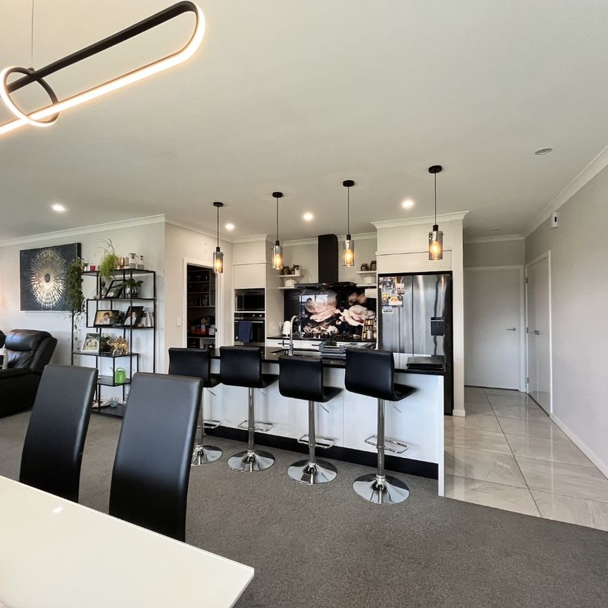 Hikawera Drive, Frimley - Photo 1