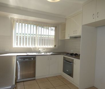 1/88-90 Hotham Circuit, Thurgoona - Photo 6