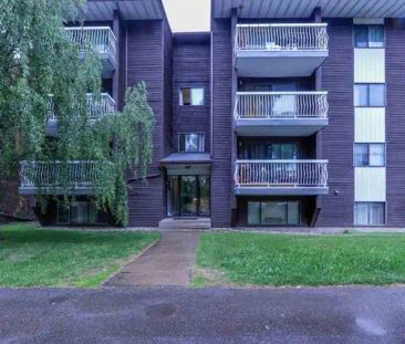 9904 90 Avenue Northwest | 9904 90 Avenue Northwest, Edmonton - Photo 1