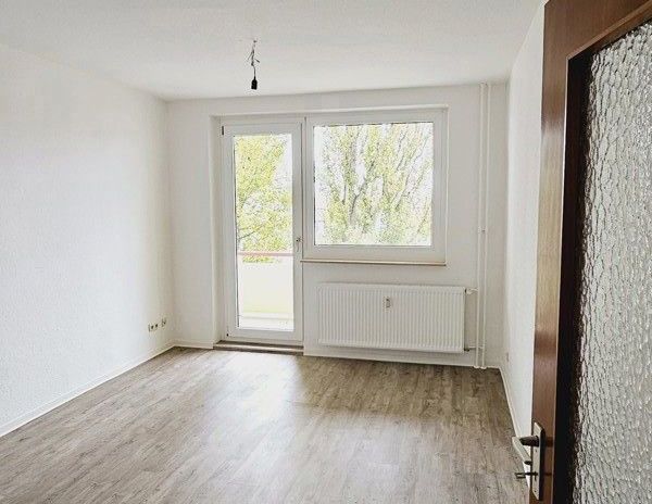 Mit Einbauküche und Nachmieter gesucht! - Foto 1