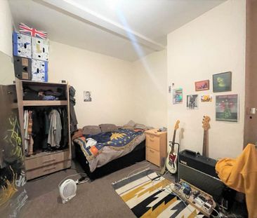 5 bedroom terraced house to rent - Photo 5