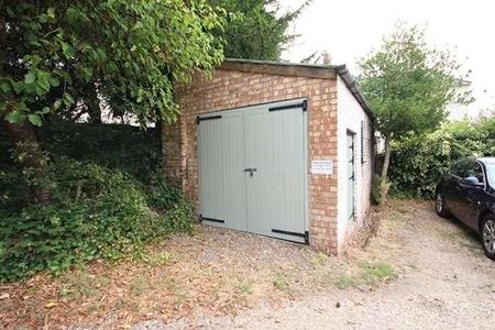 The Mews, Rushwick, Worcester, WR2 - Photo 4