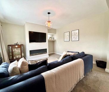 3 bedroom semi-detached house to rent - Photo 5