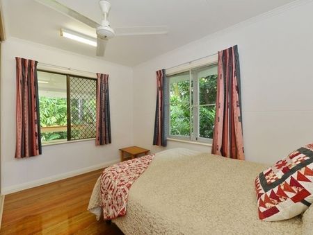 113 McManus Street, Whitfield, QLD 4870 - Photo 5