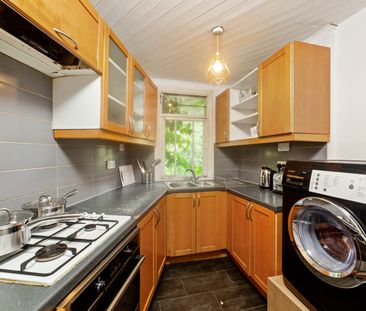 🏡 Modern Flat with Balcony in London Fields 🏡 Room 4 - Photo 5