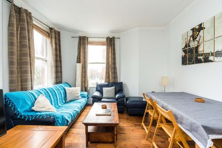 3 Bed Flat, Stamford Hill Mansions, N16 - Photo 2