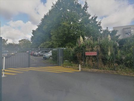 Chambre de 13m2 en colocation, dans T5 à Nantes - Photo 3