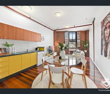 Spacious-Private-Sunny Woolstore Apartment - Photo 1