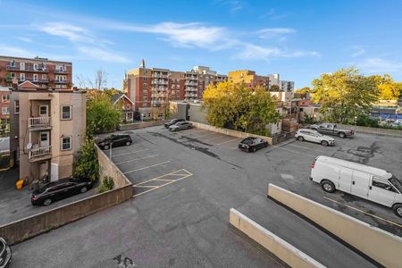 145 York St - Photo 4