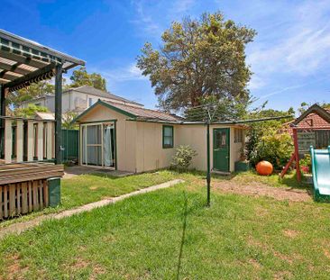 28 Boundary Road, Mortdale NSW 2223 - House For Rent | Domain - Photo 6