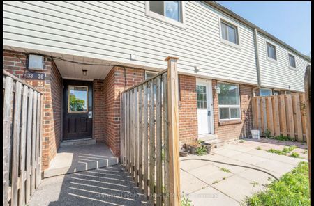 For Lease - 120 Nonquon Road Unit# 35, Oshawa, Ontario - Photo 4