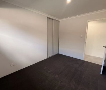 Stylish 3x2 Home in Modern Dual-Lock Property - Photo 1