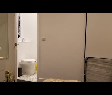 8 Bed Terraced House, St. James Road, LE2 - Photo 4