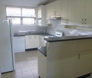 Cosy Unit Living - Photo 5