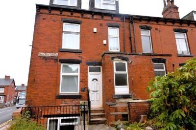 5 bedroom House in Royal Park Terrace, Leeds - Photo 2