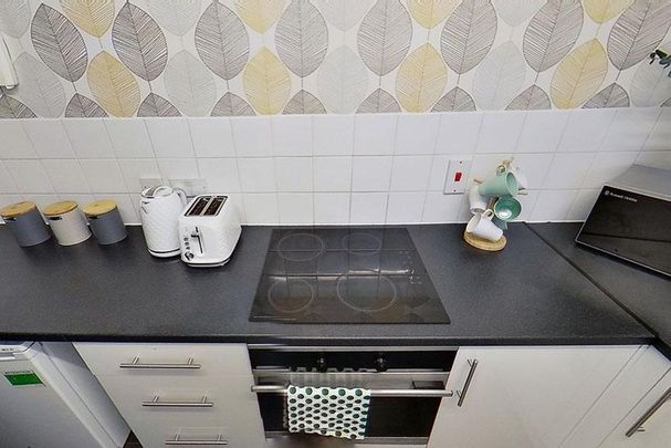 4 bedroom townhouse to rent - Photo 1
