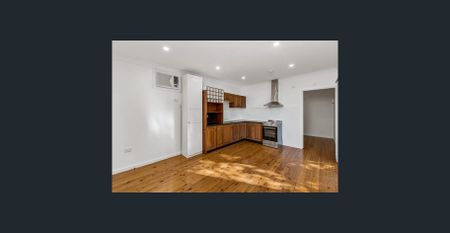 Charming 1-Bedroom Granny Flat in Convenient Dapto Location - Photo 3