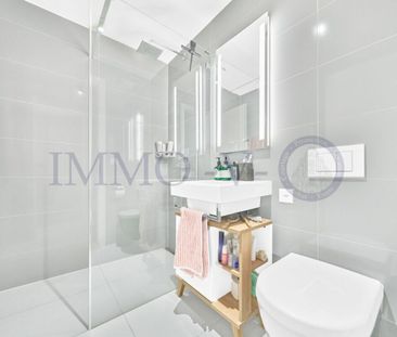 SPACIOUS STANDING WITH BALCONY + TERRACE AND LAKE VIEW - Foto 6