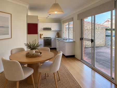 Spacious Home Moments from Mona Vale Village - Photo 4
