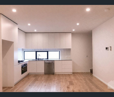 Elevated Style with Surprising Space - Photo 3