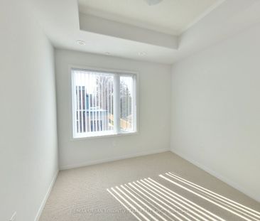 Condo Townhouse For Lease | W8137730 - Photo 1