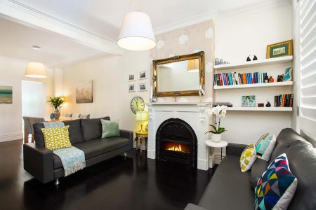 STYLISH VICTORIAN TERRACE IN THE HEART OF GLEBE - Photo 2