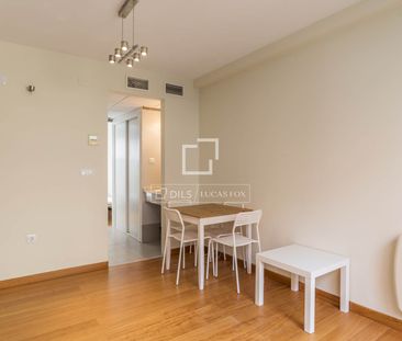 Excellent 1 Bedroom apartment for rent in Berruguete, Madrid - Photo 5