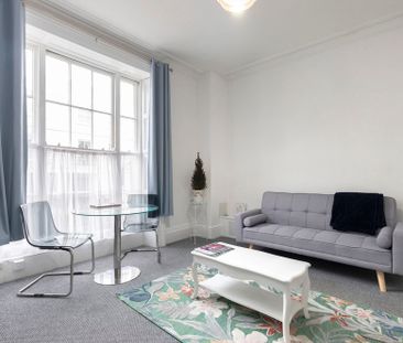 Grosvenor Place South, Cheltenham GL52 2RX - Photo 1