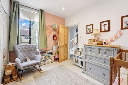 3 bedroom apartment to rent - Photo 2