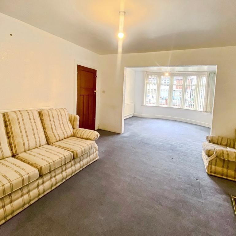 3 bedroom semi-detached house to rent - Photo 1