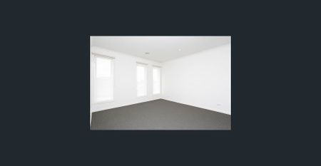 Modern and stylish family home - Photo 5