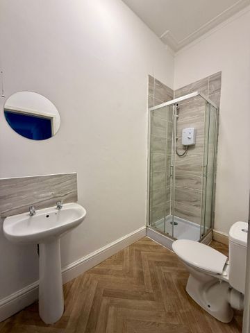 Aigburth Road, Garston, Liverpool, L17 - Photo 3