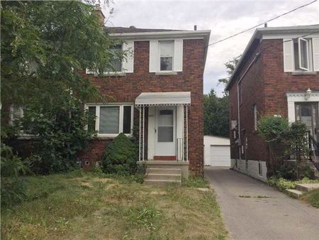 For Lease - 465 Sutherland Drive, Toronto, Ontario - Photo 5