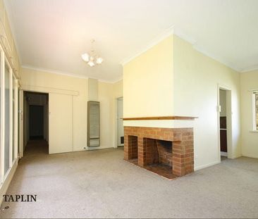 23 Andrew Avenue, Marion - Photo 1