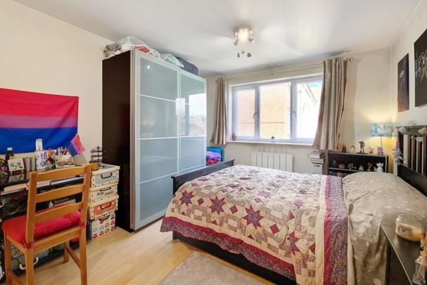 1 Bed Flat, Century House, SE8 - Photo 1