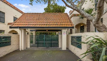 Newton Road Apartment - Photo 5