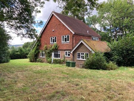 A well presented family home in a semi-rural location - Photo 4