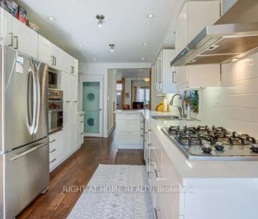 79 NIAGARA STREET - Photo 2