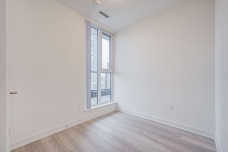 For Lease - 5858 Yonge Street Unit# 1011, Toronto, Ontario - Photo 3