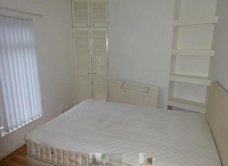 49 Ardenlee Drive, Belfast, BT6 8QL - Photo 2