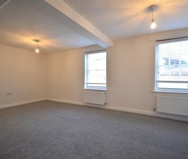 3 bedroom terraced house to rent - Photo 6