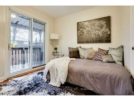 For Lease - 324 East 33rd Street Unit# Upper, Hamilton, Ontario - Photo 3