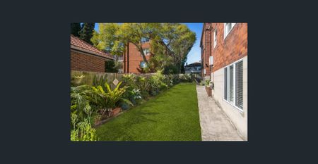 Art Deco Splendor - Oversized, Stunning - Photo 2