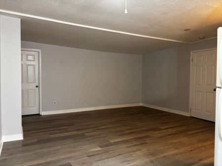 For Lease - 10 King Street Unit# 3, Brockville, Ontario - Photo 3