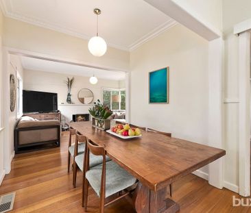 GREAT POSITION, LARGE 3/4 BEDROOM FAMILY HOME AVAILABLE NOW - Photo 2