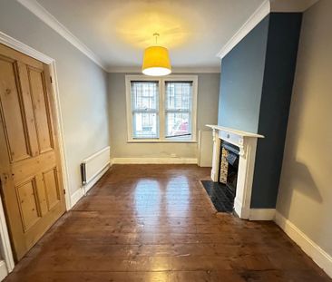 2 bedroom semi-detached house to rent - Photo 2